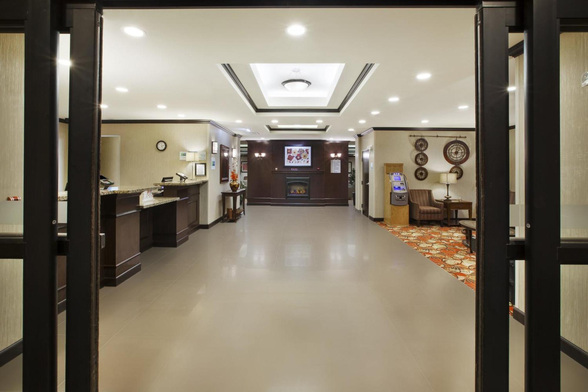 Holiday Inn Express And Suites Wheeling By Ihg Triadelphia Kültér fotó