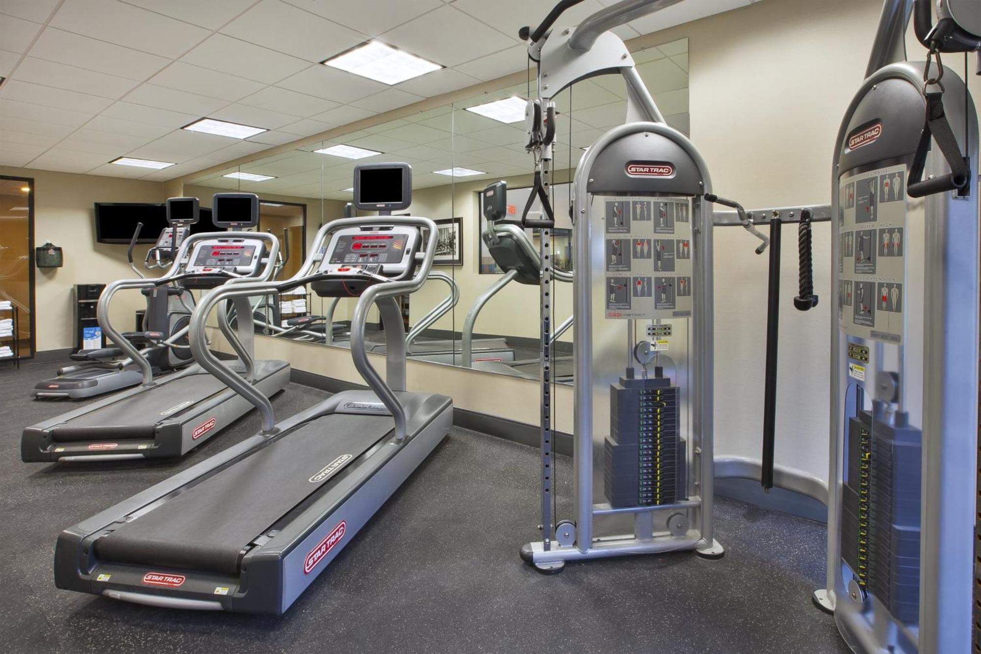 Holiday Inn Express And Suites Wheeling By Ihg Triadelphia Kültér fotó