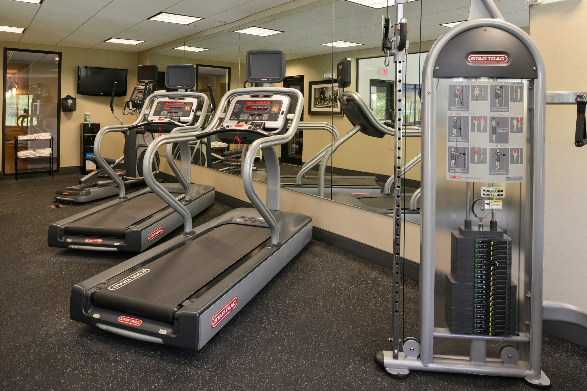 Holiday Inn Express And Suites Wheeling By Ihg Triadelphia Kültér fotó